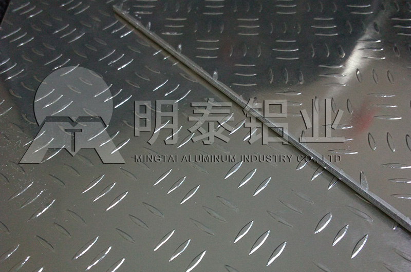 船用三条筋防滑黄色软件大全